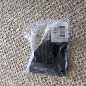 New Athleta mask bag in black